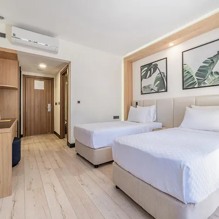 Complex Sundia By Liberty (adults Only) 4*