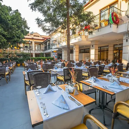 Sundia By Liberty (adults Only) 度假村 4*